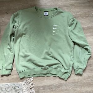 Oversized Nike sweatshirt
